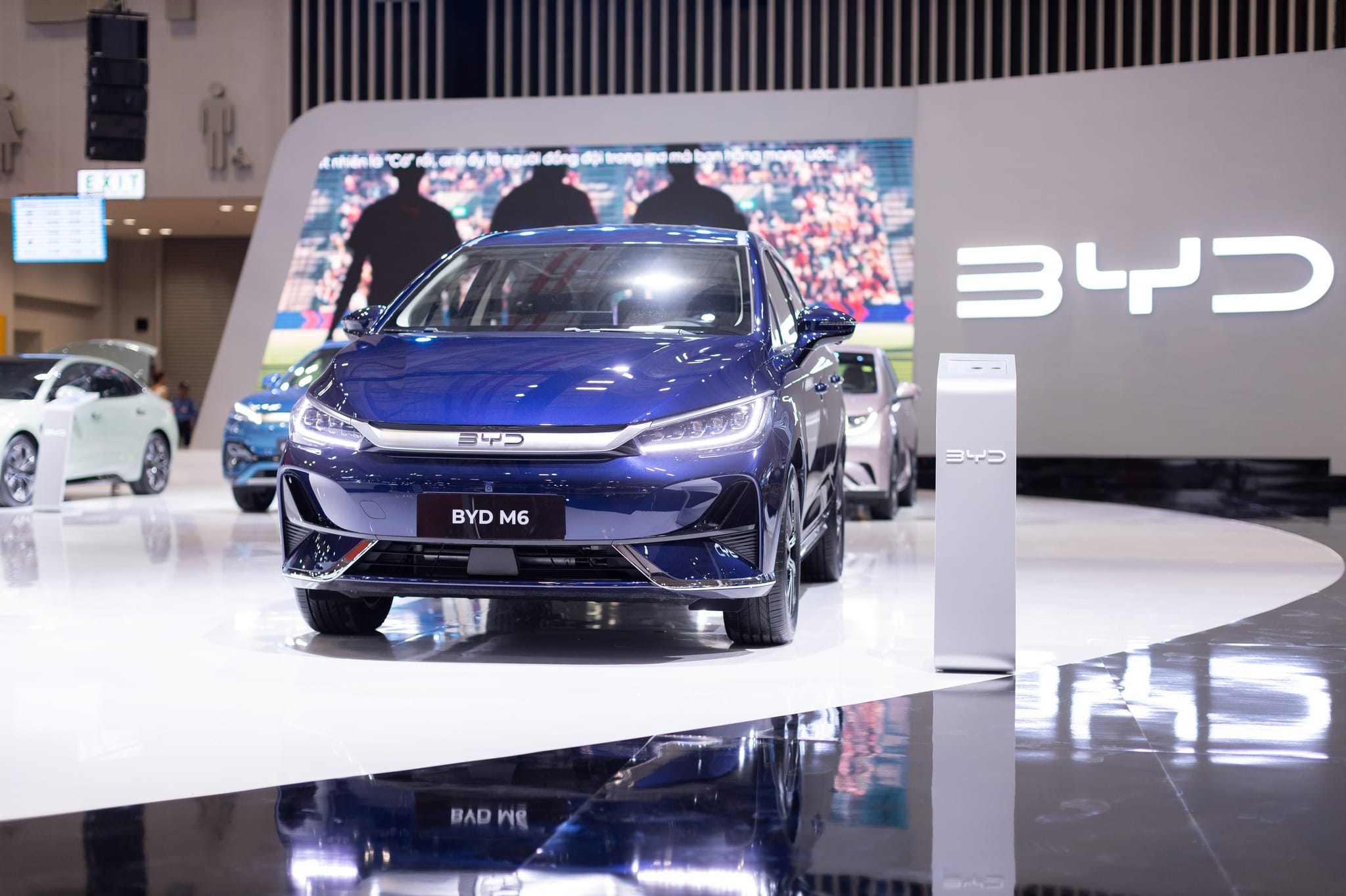 BYD M6 BYD LONG BIÊN HÀ NỘI